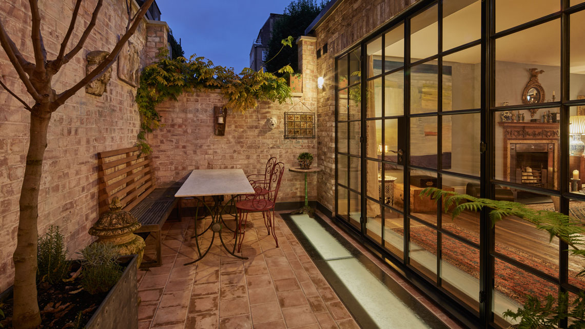 2-The-Courtyard